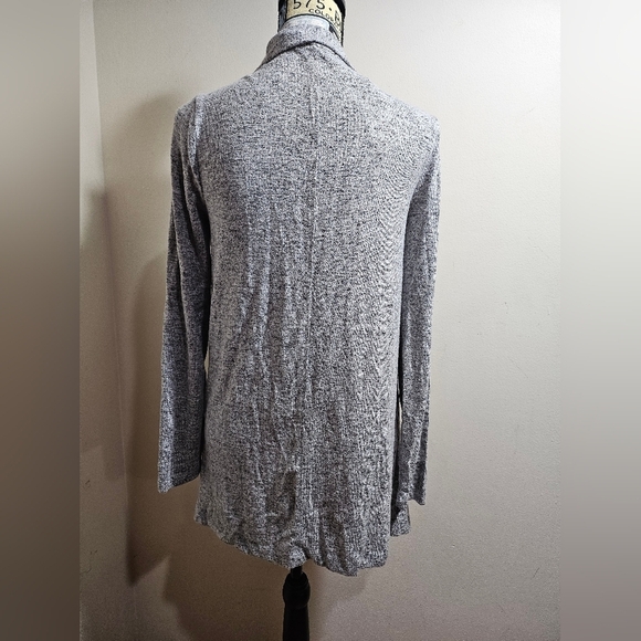 NEW It's Our Time Gray Open Cardigan Pockets Small - Picture 5 of 9